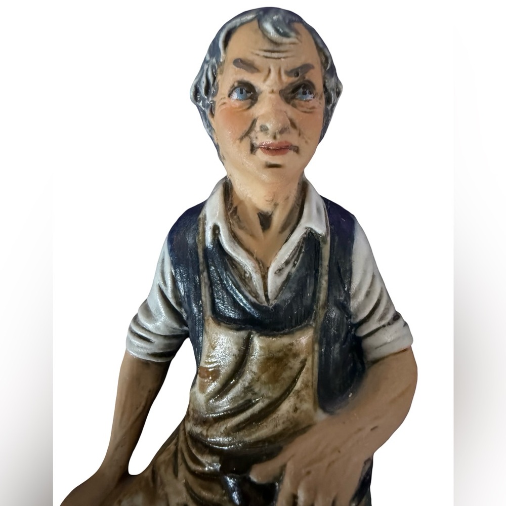 Capodimonte Porcelain Cobbler Shoemaker Handcrafted Figurine Vintage Collectible - Picture 5 of 9